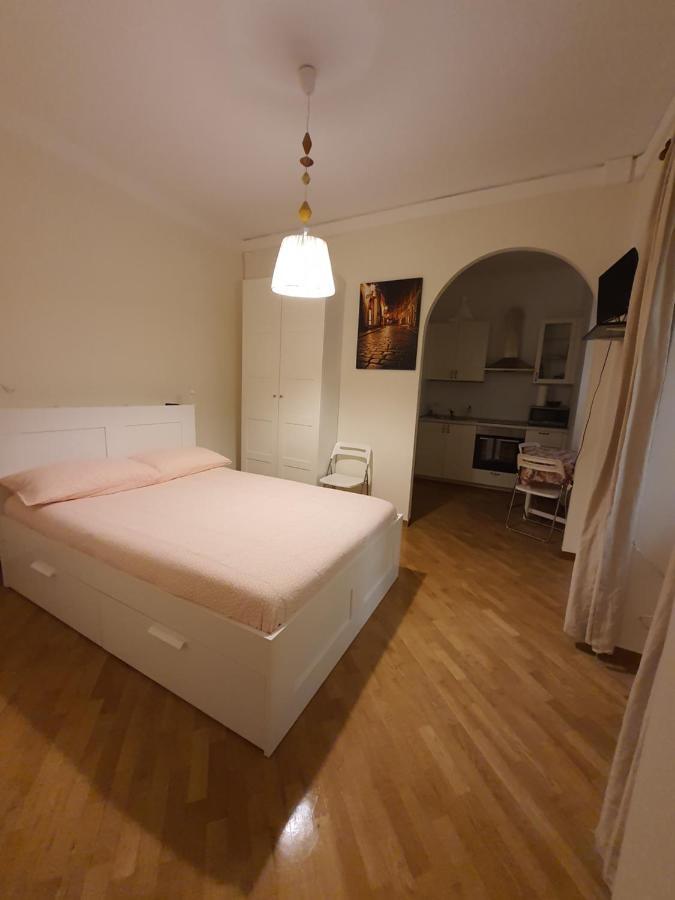 Casa Vacanza Colosseo Whole Holiday Home Apartment Da Pamino & Priscilla ローマ エクステリア 写真