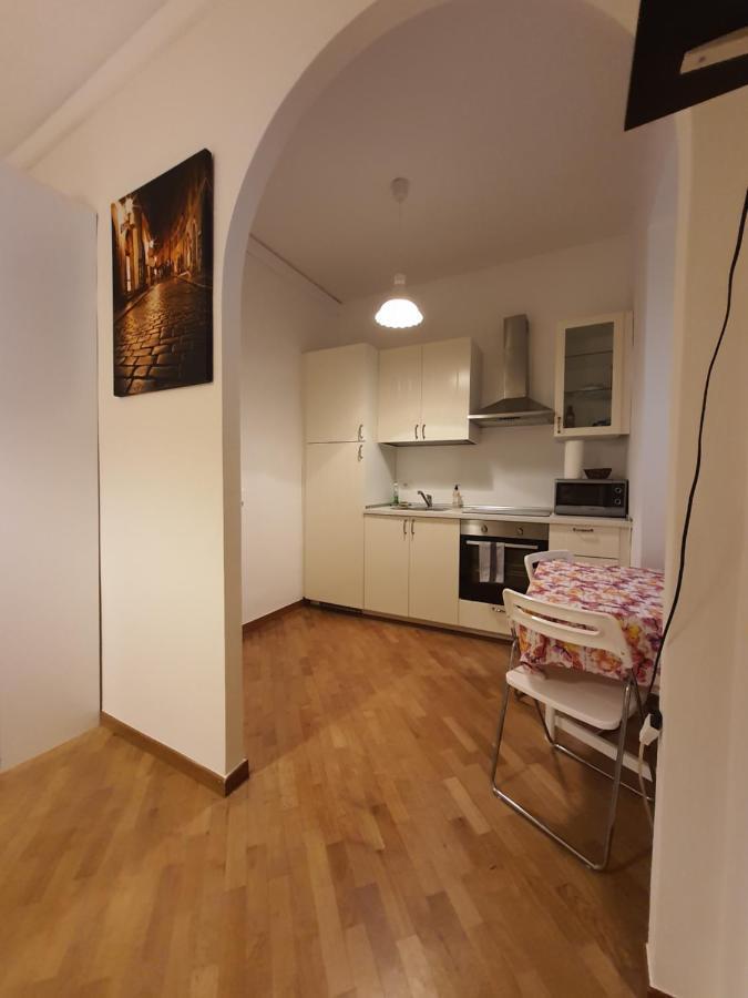 Casa Vacanza Colosseo Whole Holiday Home Apartment Da Pamino & Priscilla ローマ エクステリア 写真