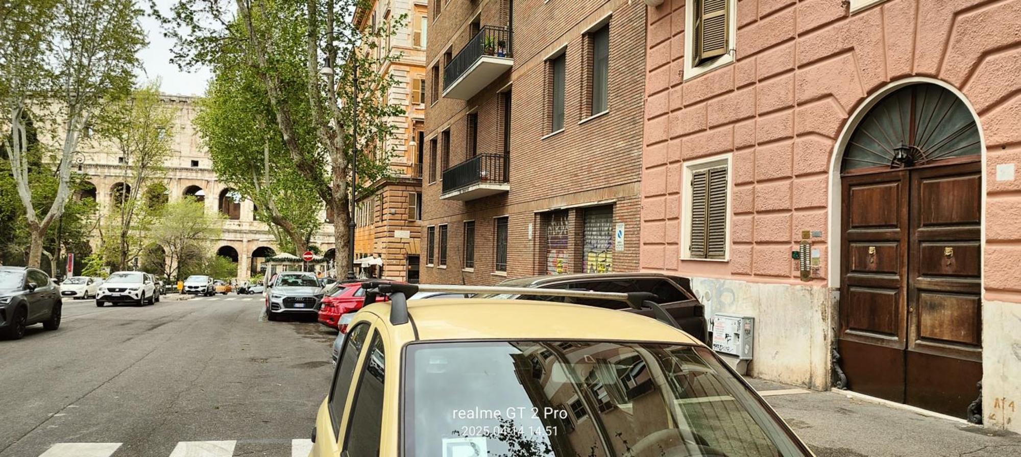 Casa Vacanza Colosseo Whole Holiday Home Apartment Da Pamino & Priscilla ローマ エクステリア 写真